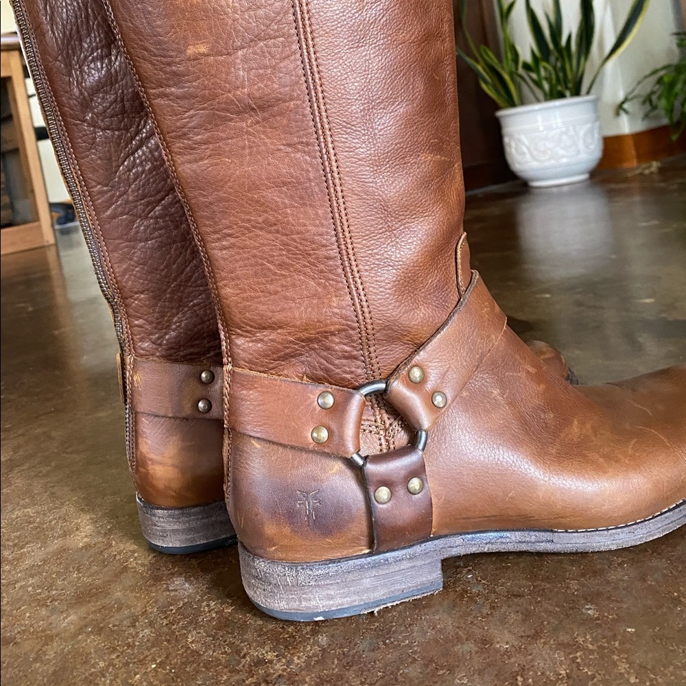 Frye Phillip Harness Back Zip